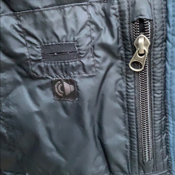 The North Face XS goose down filled hooded coat. - Picture 5 of 9